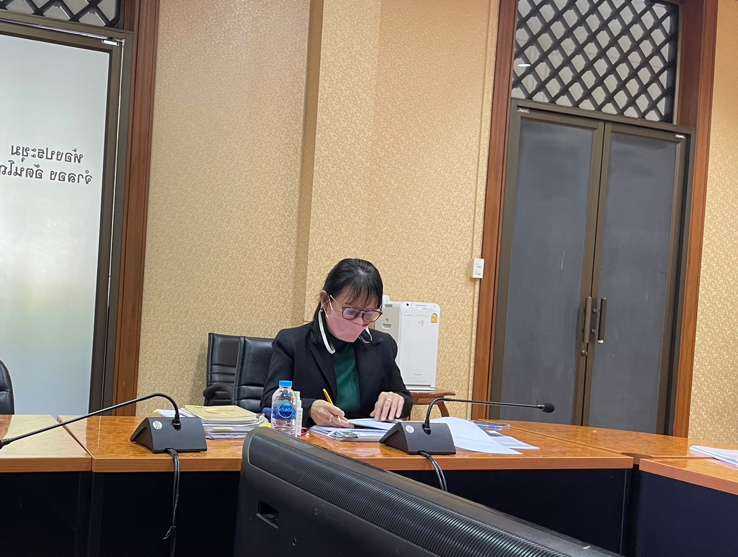 title - สบท.ประชุมการเสนอขอแก้ไขปัญหาหนี้สินเกษตรกรด้วยการจำหน่ายหนี้สูญโครงการกองทุนที่ดิน
